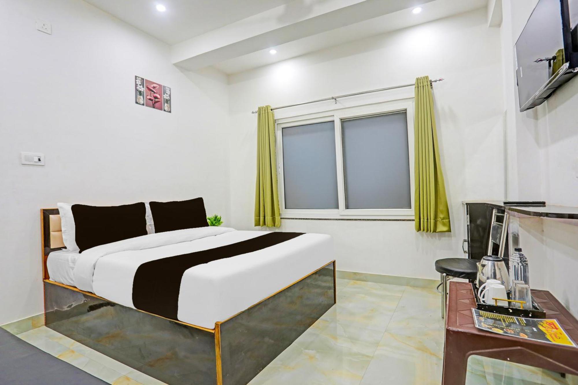 Hotel O The Maruti Paying Guest House Варанаси Экстерьер фото