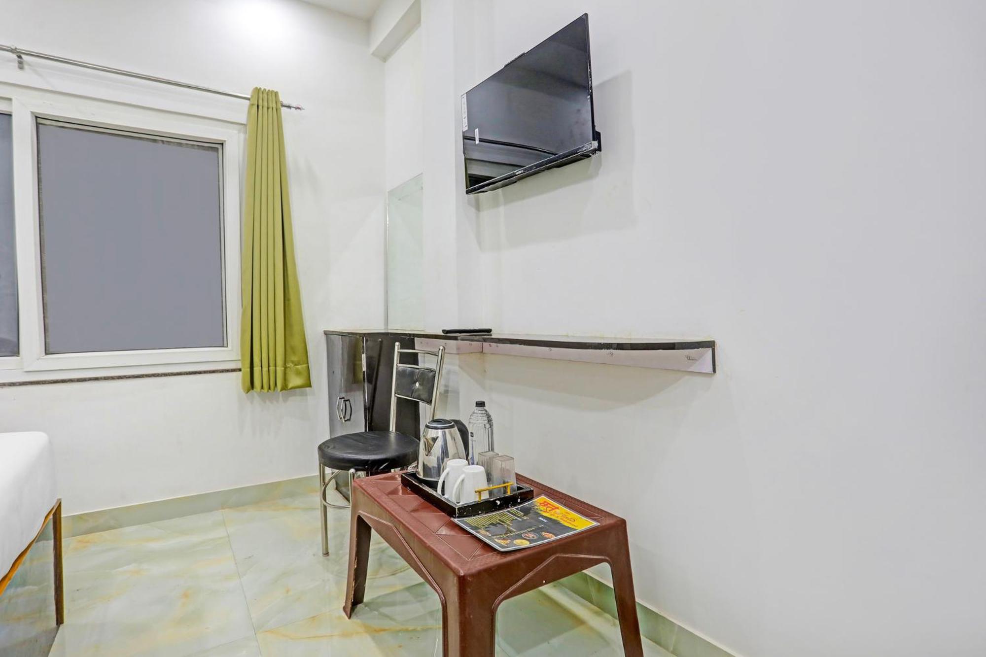 Hotel O The Maruti Paying Guest House Варанаси Экстерьер фото